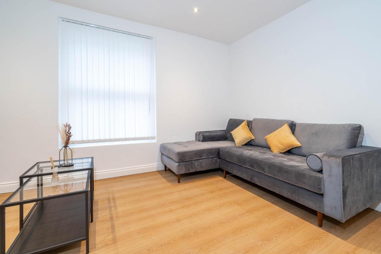 Two Bedroom Apartment-One Choice Stays- Jewellery Quarter Birmingham Bagian luar foto